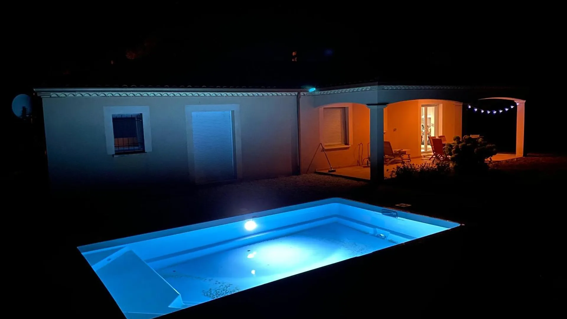 Villa Spacieuse Avec Piscine Prive , Vallee Du Lot Prayssac
