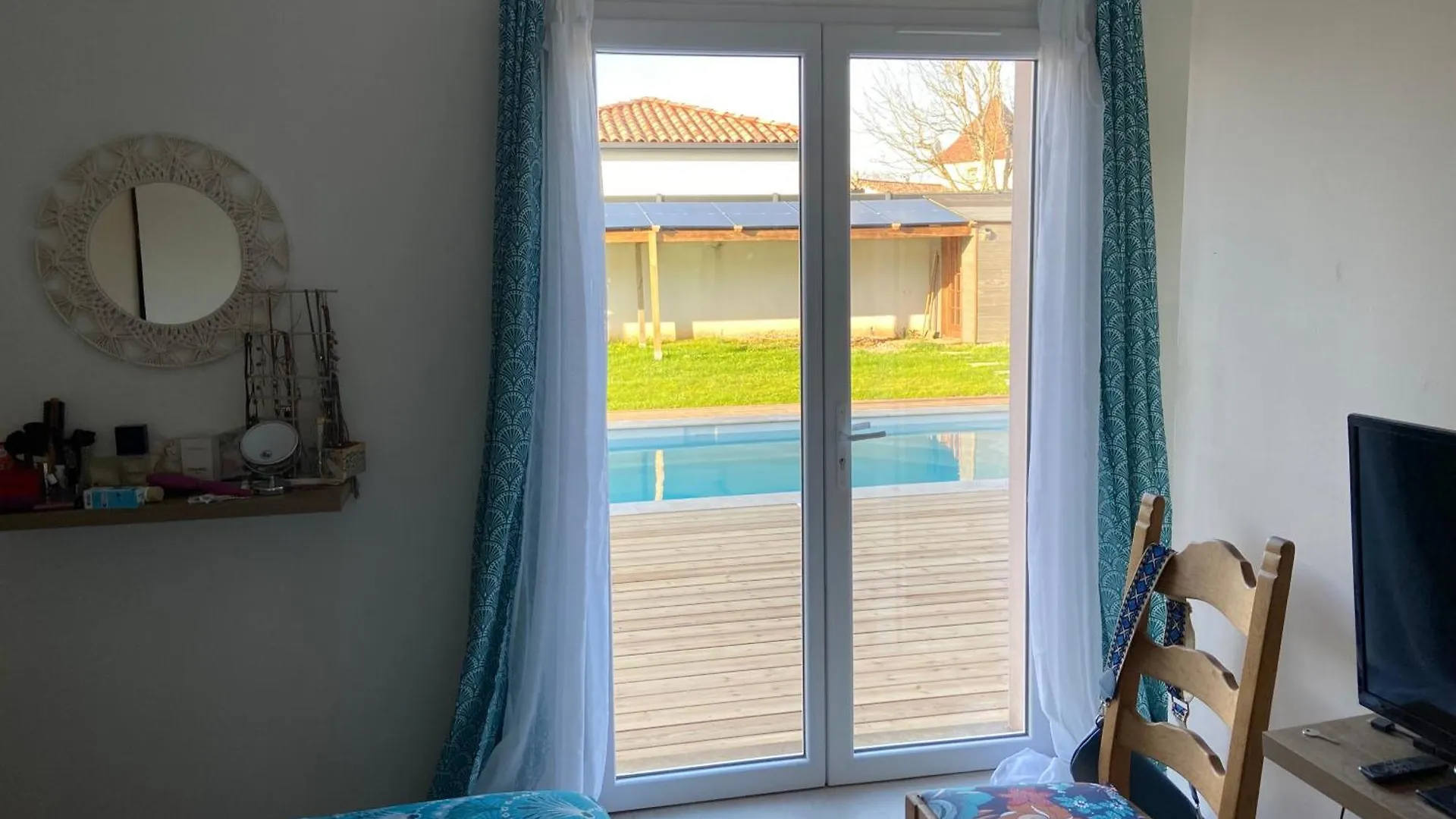 Villa Spacieuse Avec Piscine Prive , Vallee Du Lot Prayssac