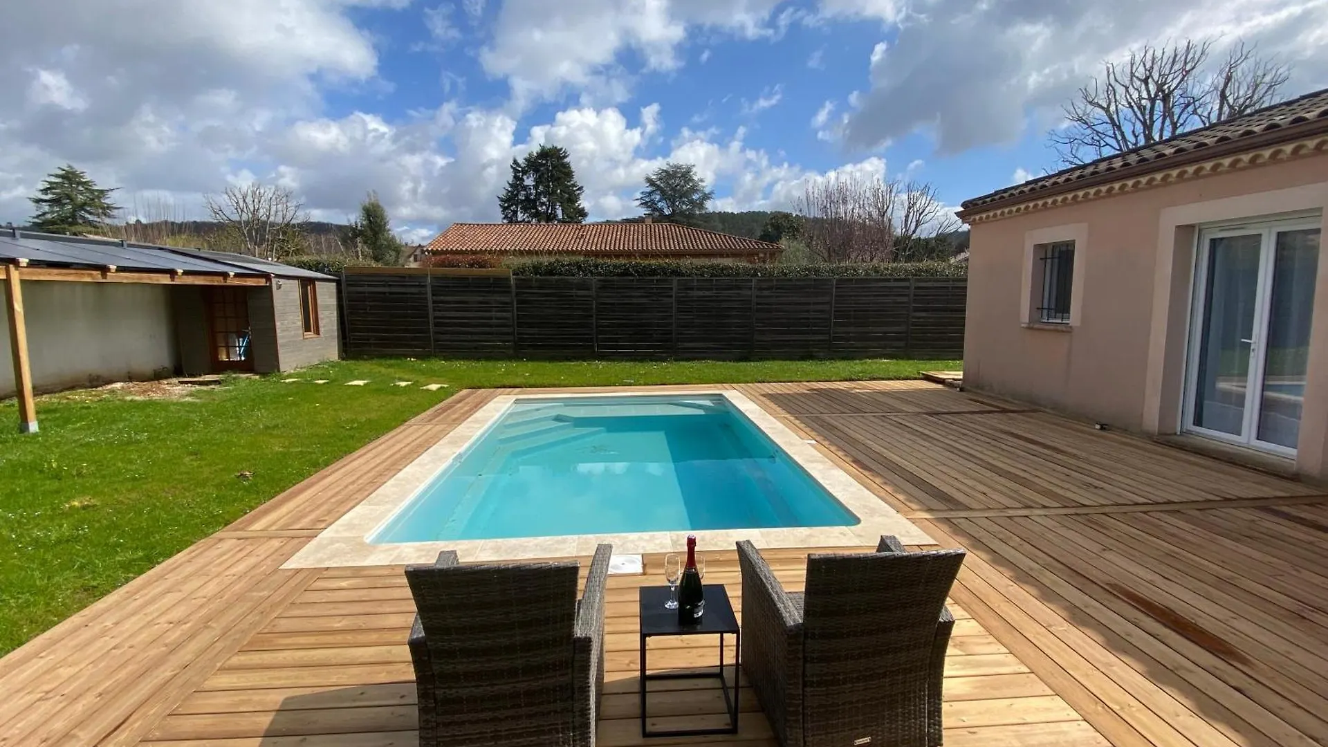 Villa Spacieuse Avec Piscine Prive , Vallee Du Lot Prayssac 0*,